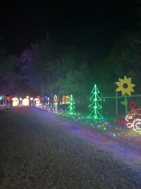 Lucky Ladd Farms - Zoos Near Me - Eagleville, Tennessee