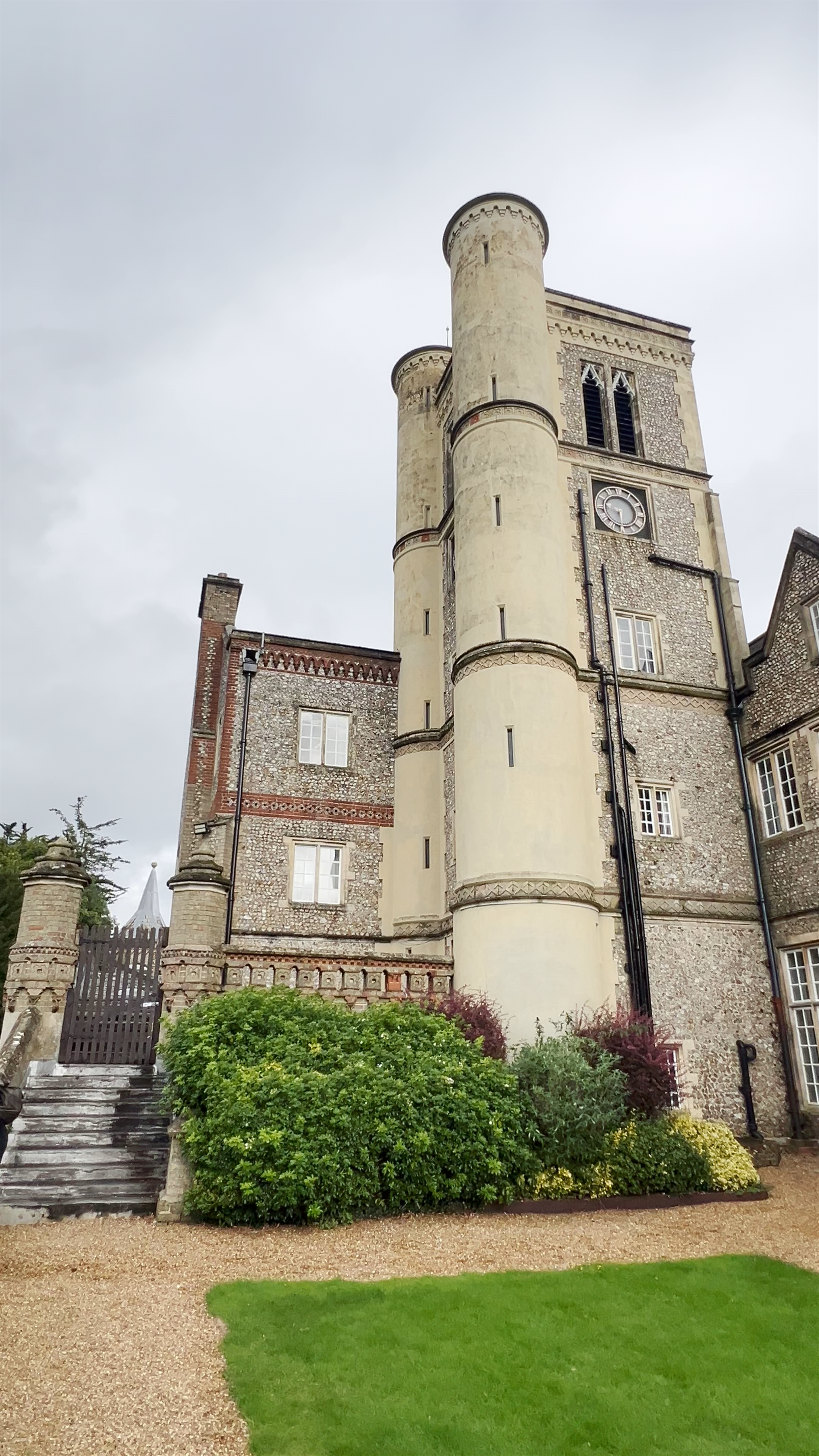 Horsley Towers
