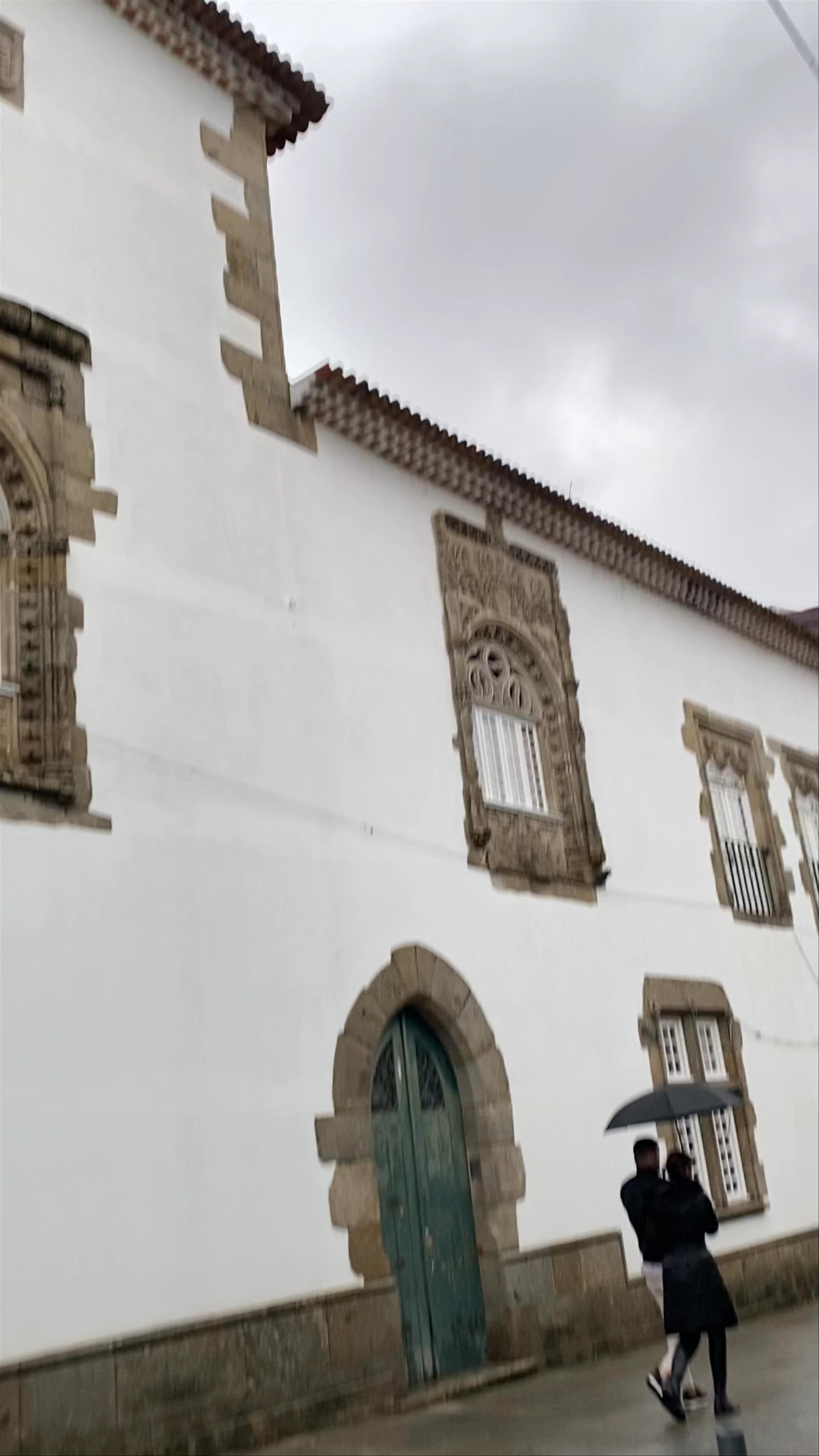 Capela e Casa dos Coimbras, Largo de Santa Cruz