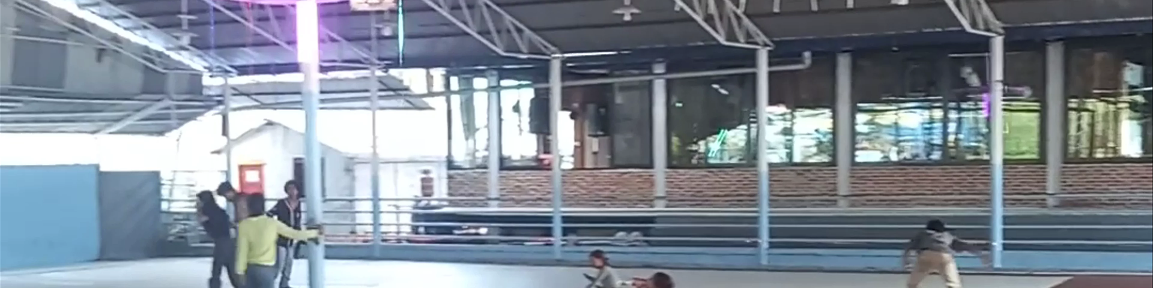 Funpark Skating