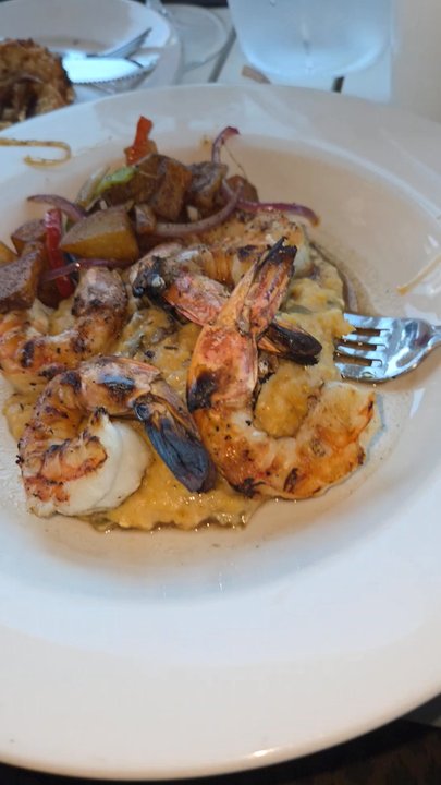 Doc's Wine & Food - Shrimp and grits - Wine Bars Near Me - Tulsa, Oklahoma
