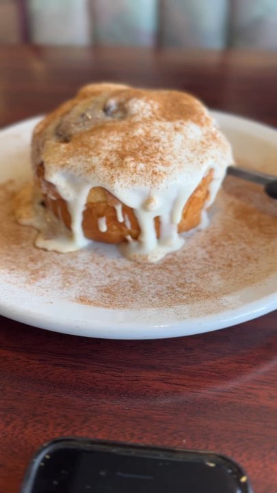 The Best Breakfast Cafe - French toast cinnamon roll - American Near Me - Oxnard, California