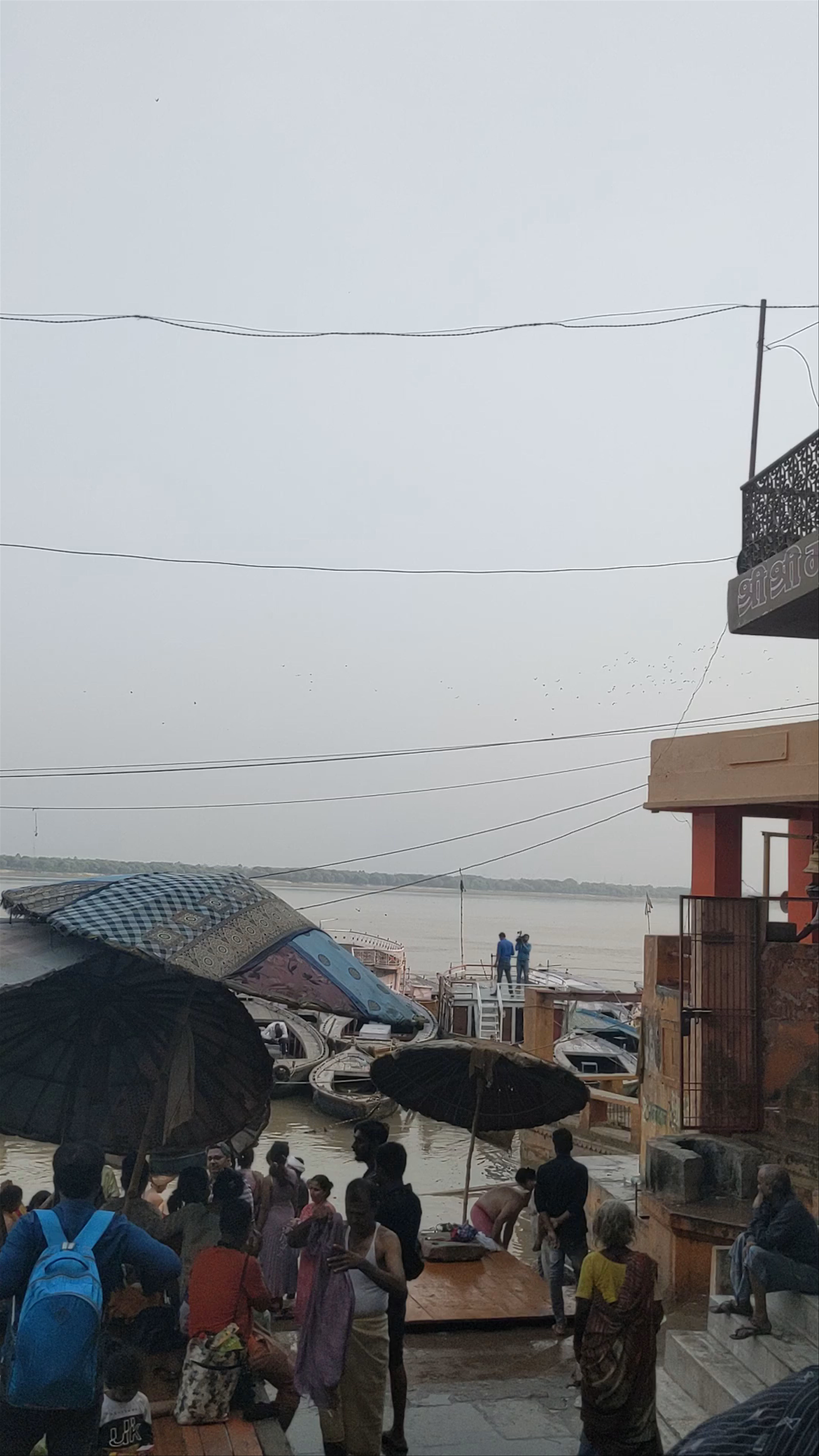 Dashashwamedh Ghat: Spiritual Vibes and Riverside Life in Varanasi