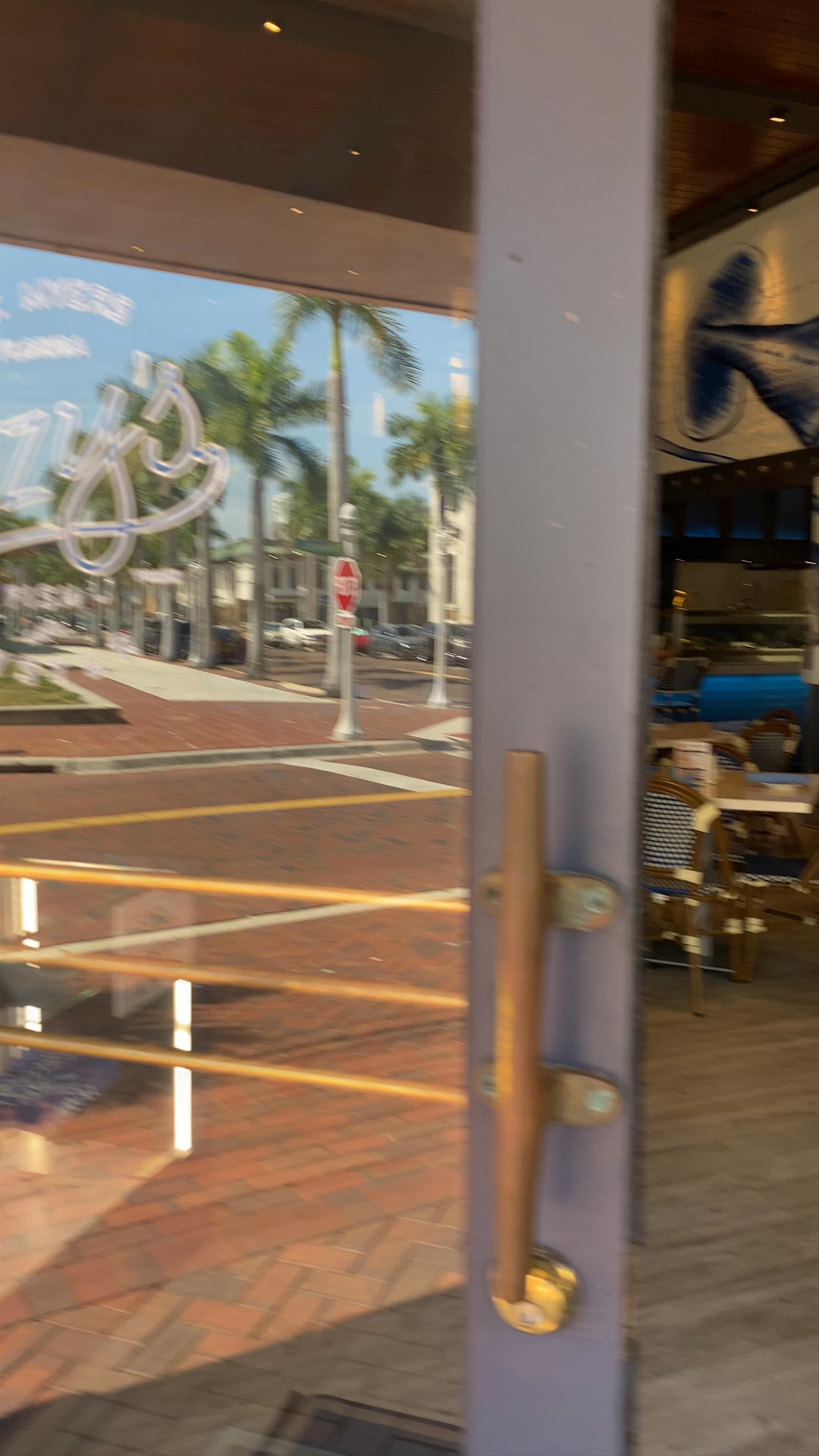 Izzy's Fish & Oyster