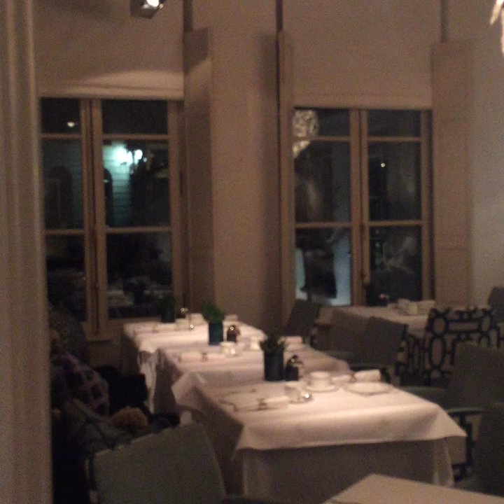Hotel Van Cleef - The breakfast area and bar. - Hotels Near Me - Bruges, VWV