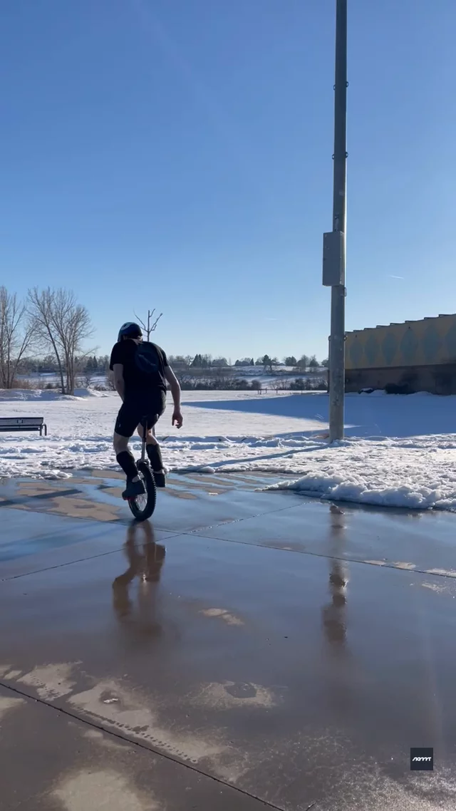 riu submission: grounded tyre grab no footer