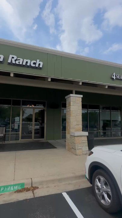 Hunan Ranch - 360 View parking lot front entrance - Chinese Near Me - Austin, Texas