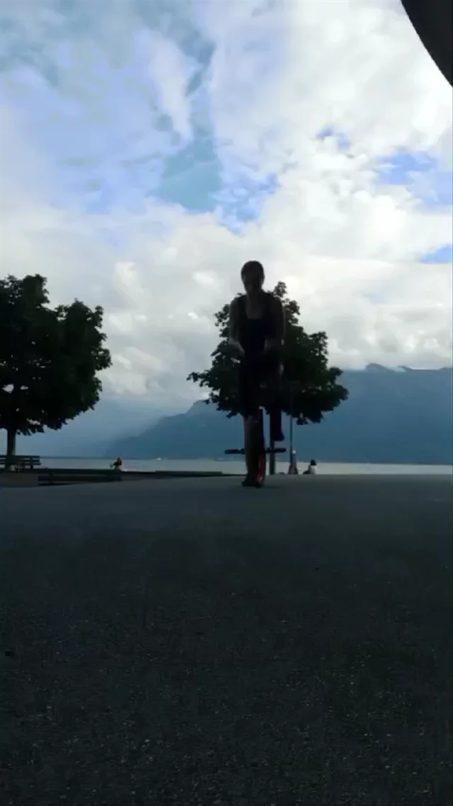 riu submission: Leg wrap - rolling wrap - leg wrap - back roll