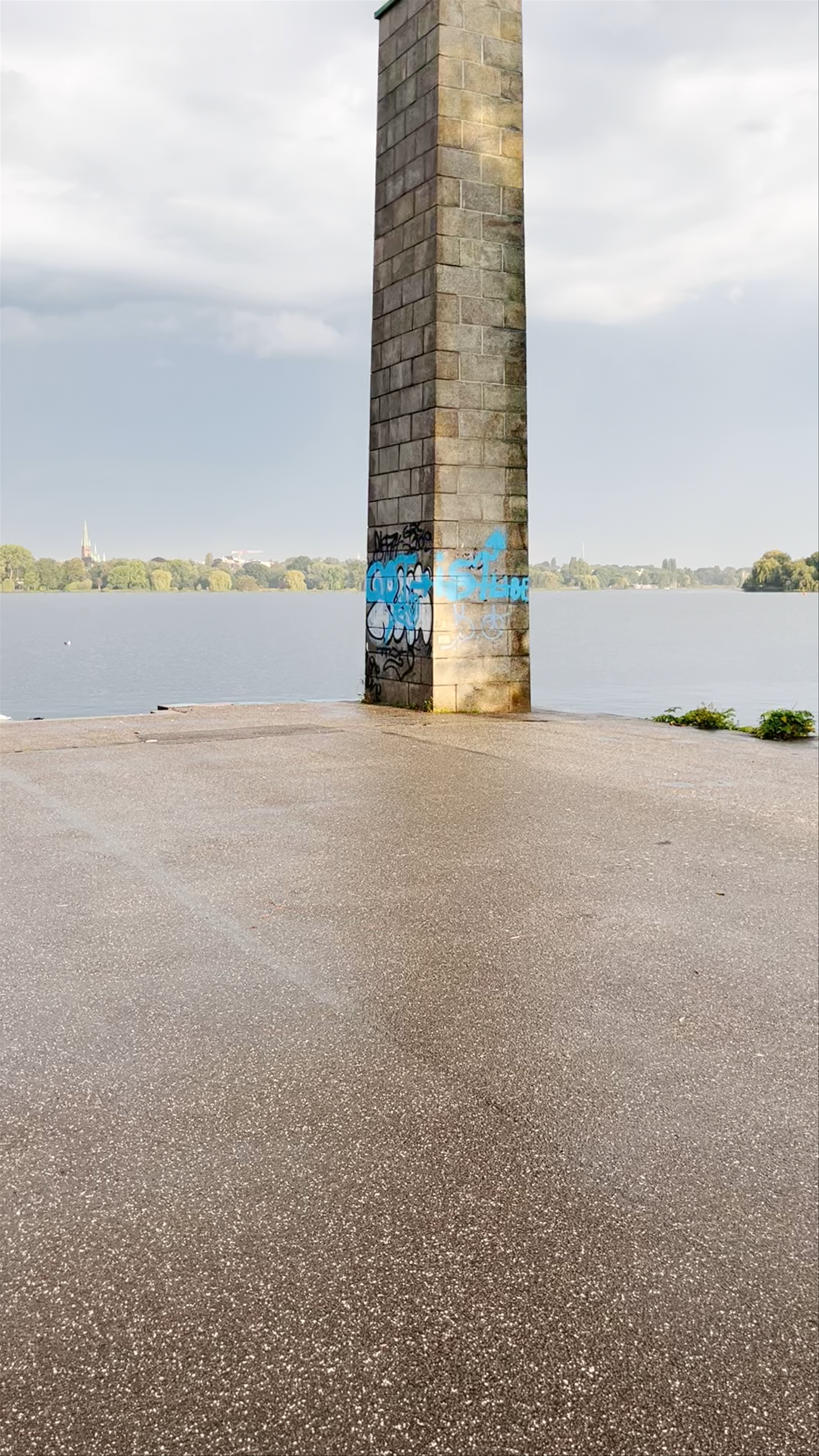 Drei Männer im Boot