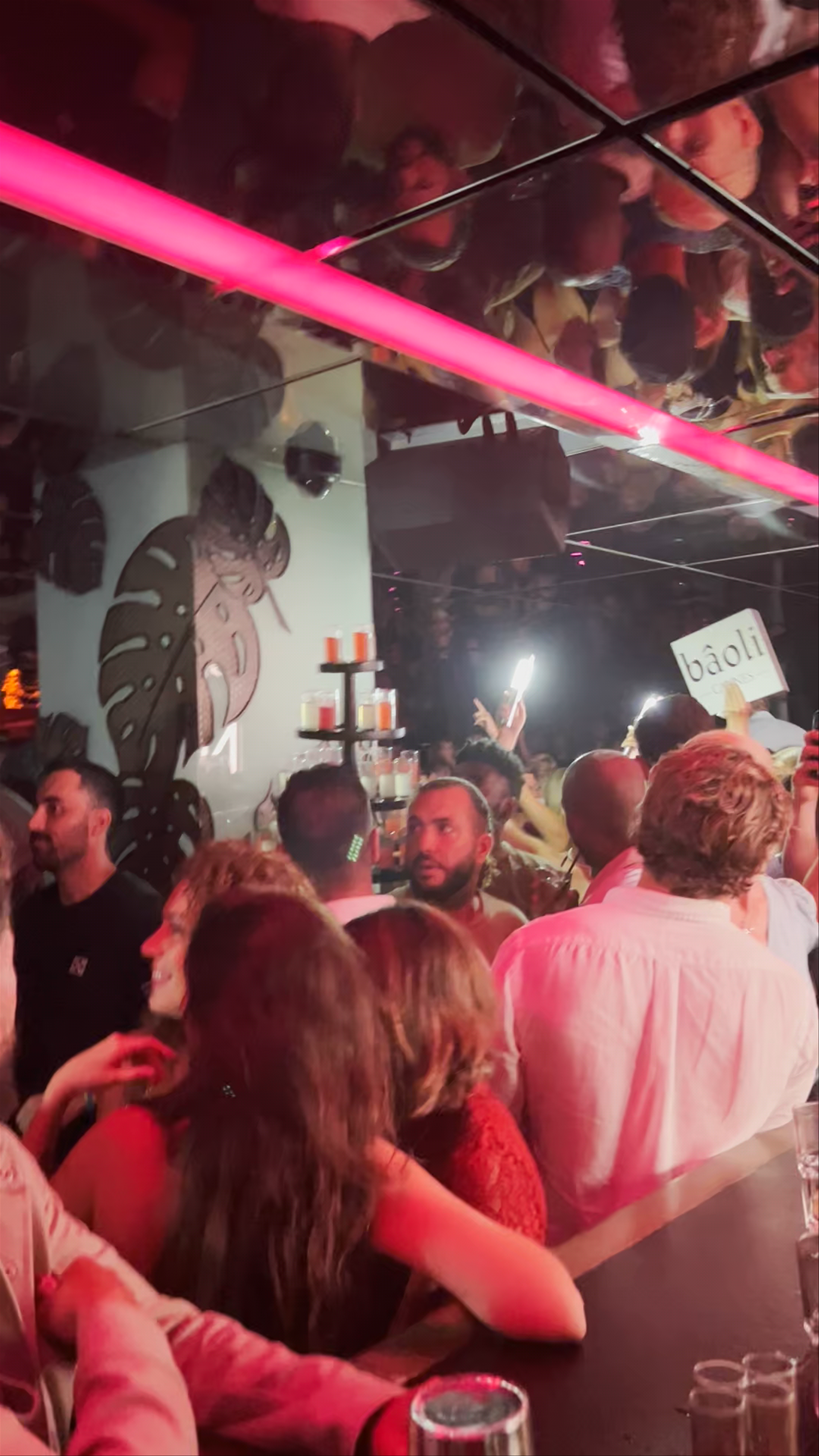 Nightlife Vibes at Le Baoli Cannes – Ultimate Party Experience