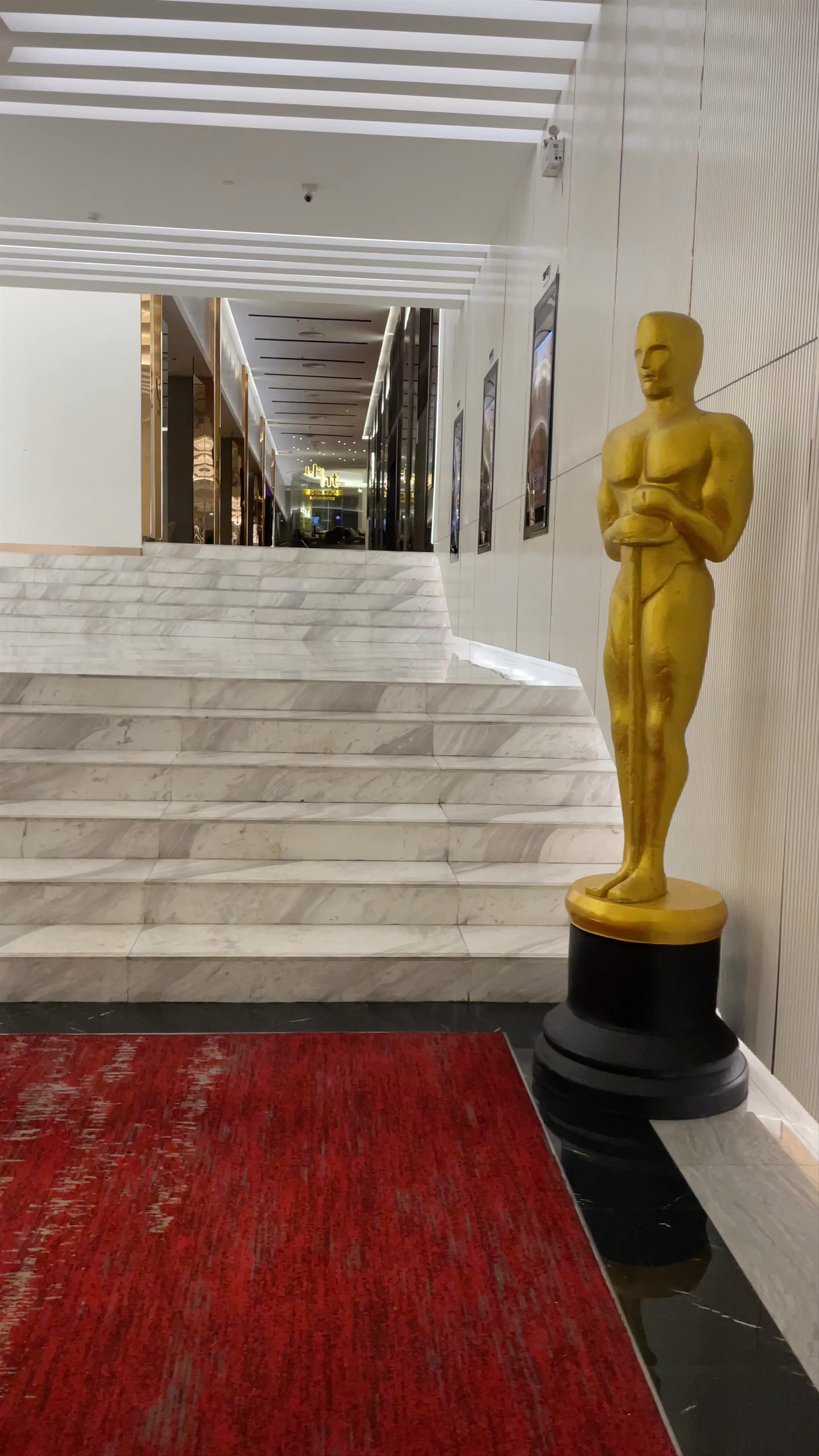 First Class Lounge Experience at SF World Cinema, Bangkok