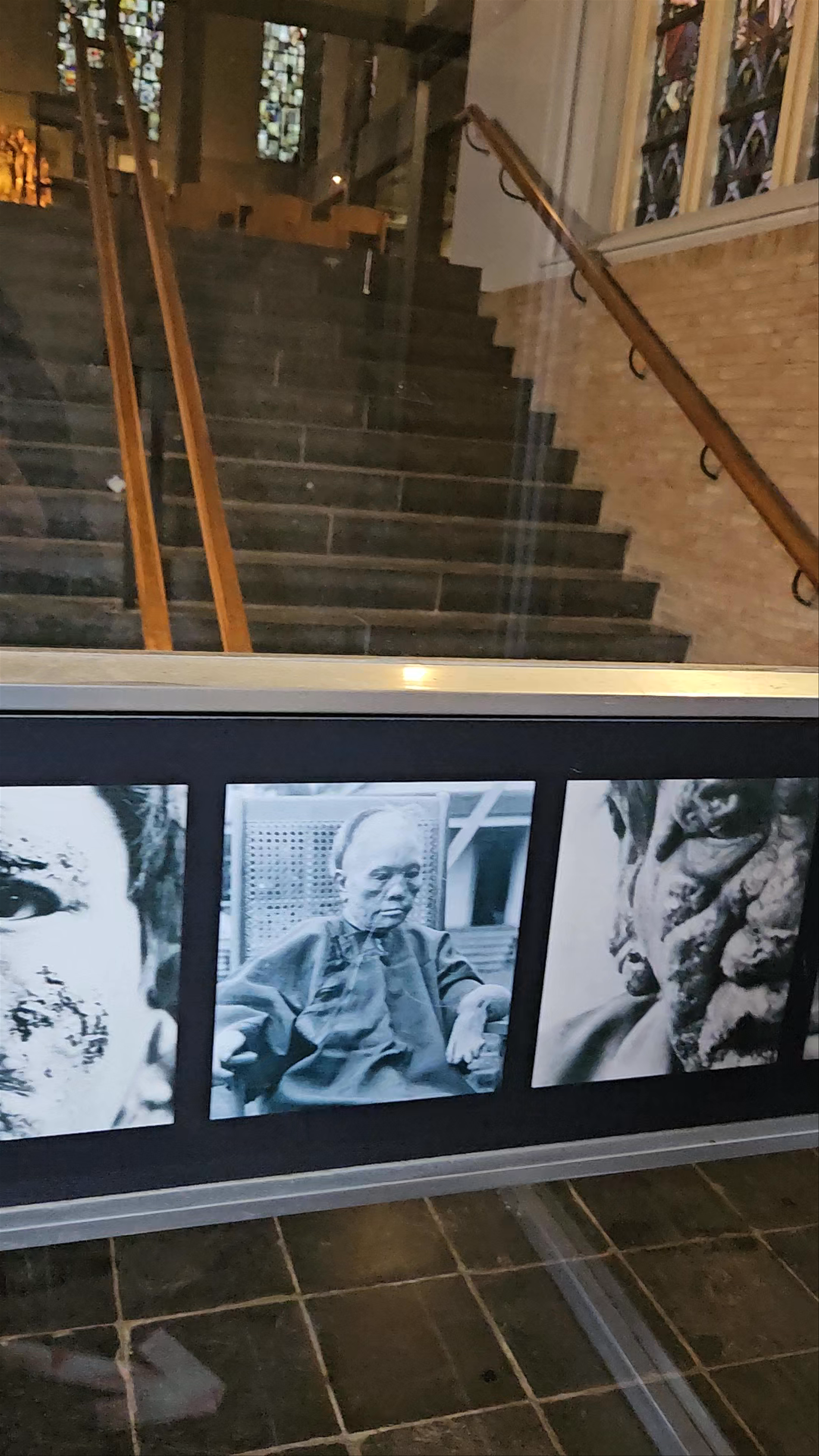 Sint-Antoniuskapel en Damiaancentrum