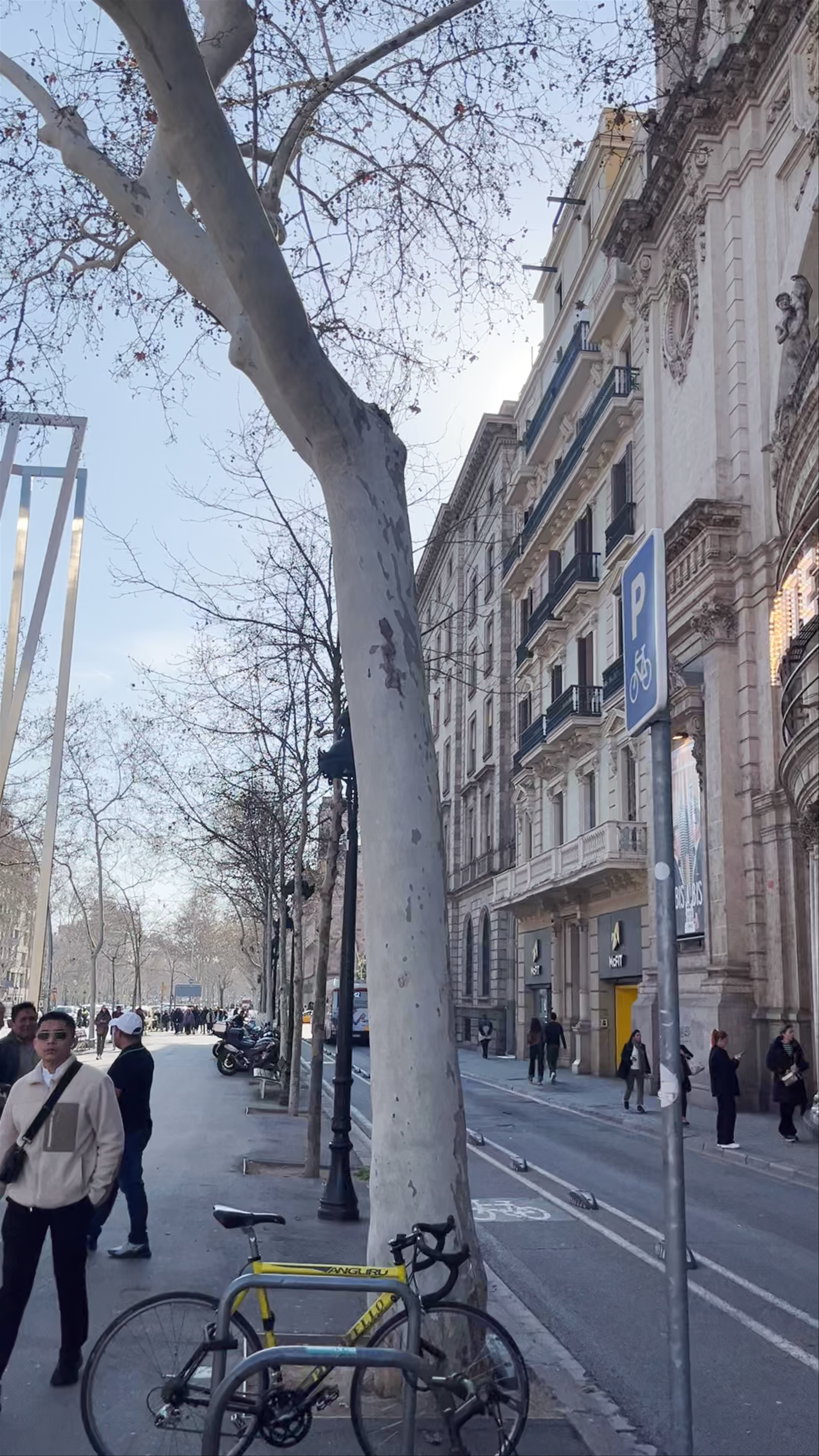Discover Teatro Coliseum: Historic Grandeur on Gran Via, Barcelona