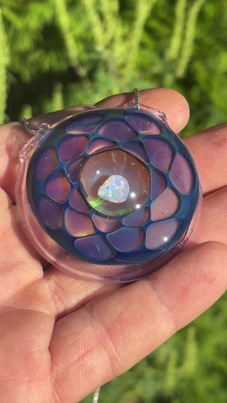 Preview pic of Opal honeycomb pendant