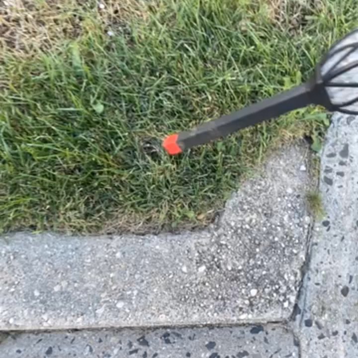 Dr Junk removal - Video of my damaged lawn lamps. - Junk Removal & Hauling Near Me