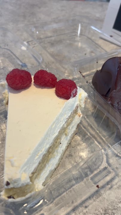 Cafe Latte - Comfort Food Near Me - Saint Paul, Minnesota