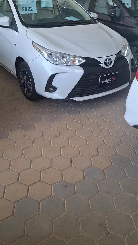 Toyota Yaris y plus 2022