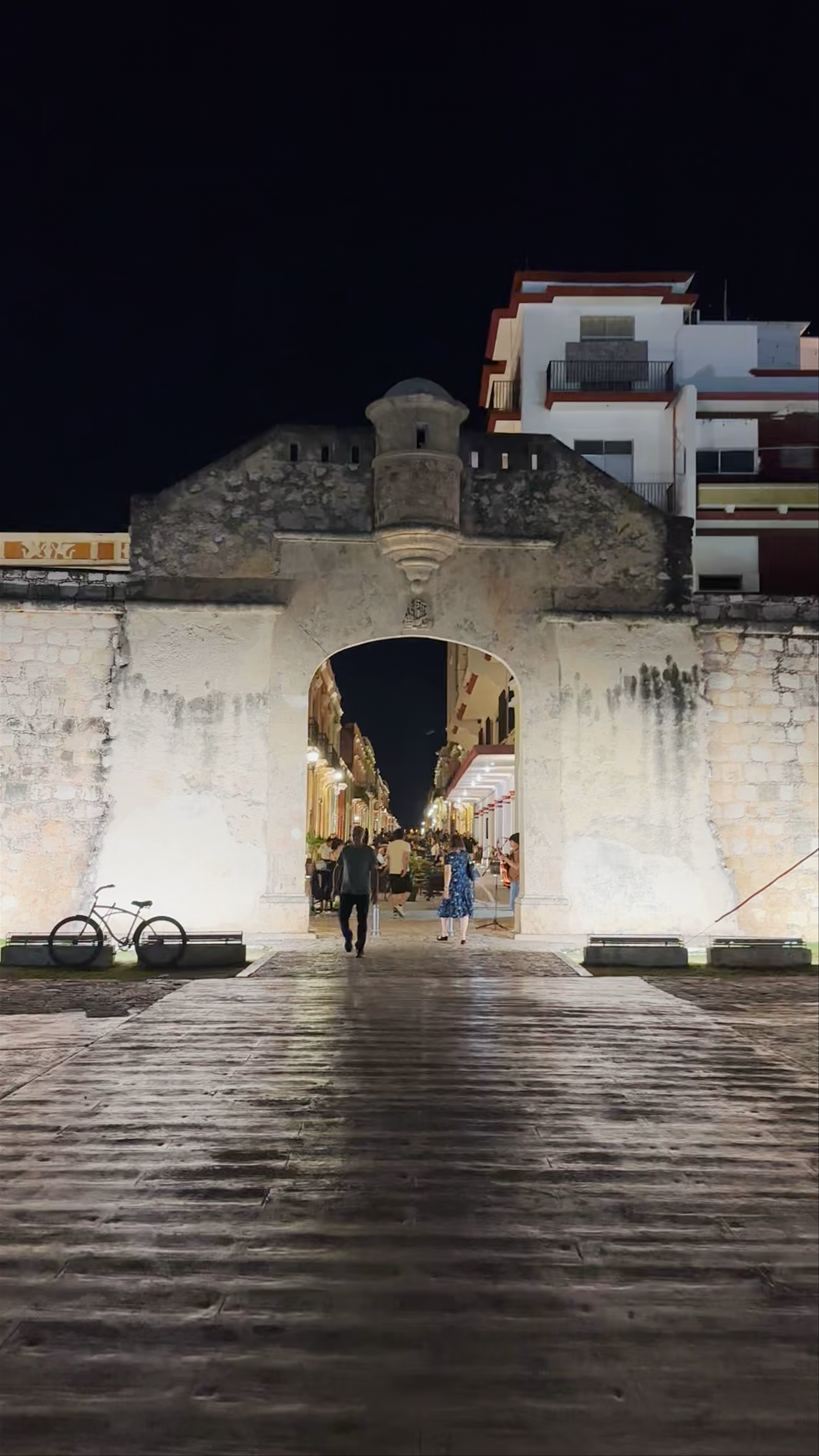 Evening Stroll Through Puerta de Mar, San Francisco de Campeche