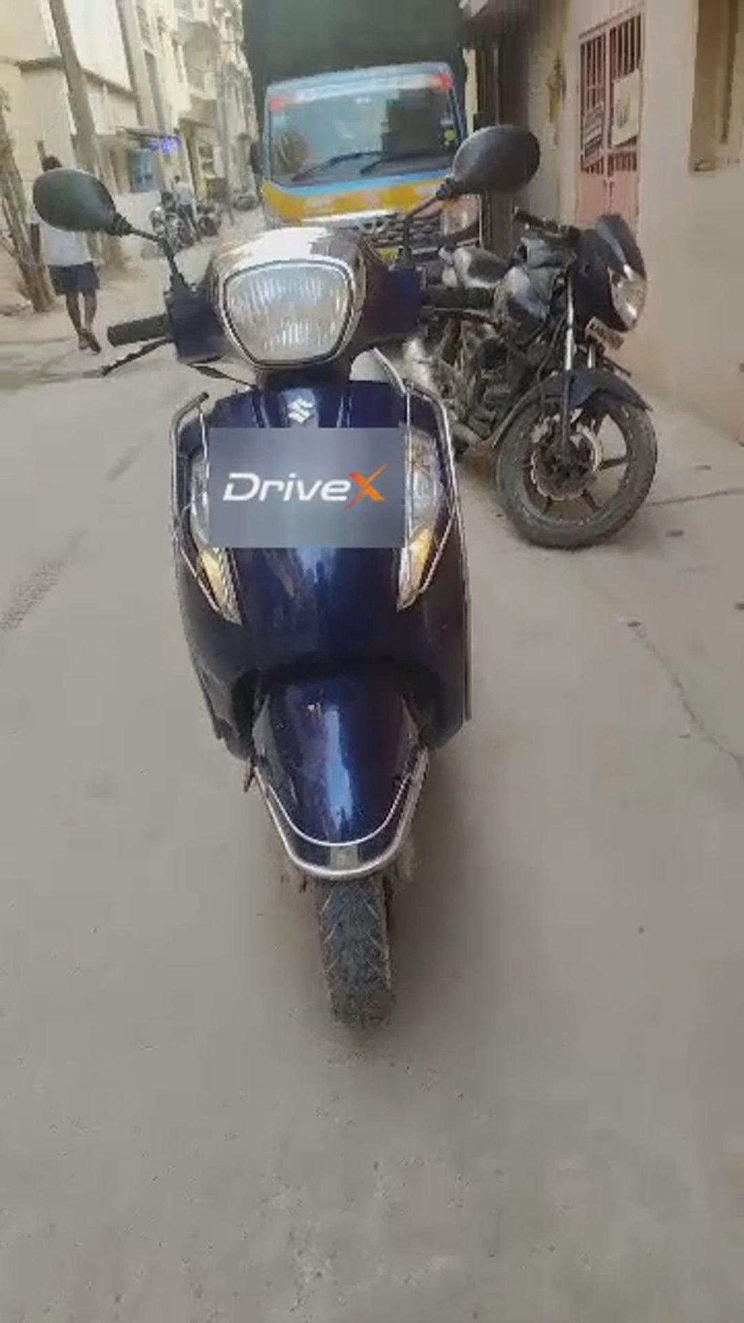 Walk-around video thumbnail