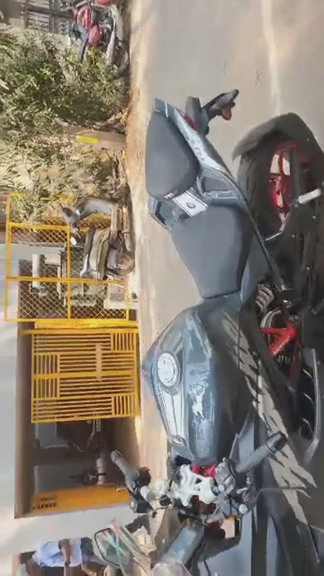 Walk-around video thumbnail