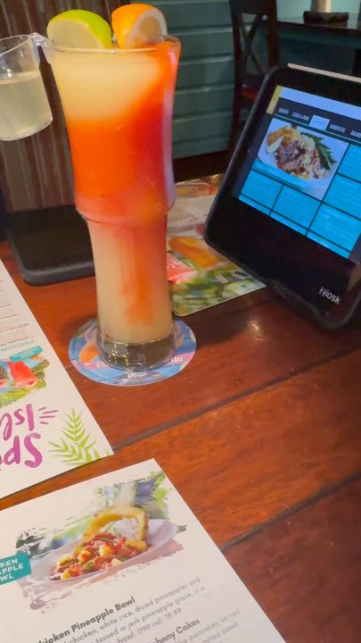 Bahama Breeze - Bars Near Me - Wayne, New Jersey