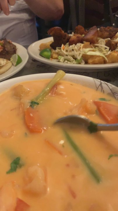 El Salvadoreño - Solita de camarones and yuca frita con chicharrón - Salvadoran Near Me - West Bronx, New York
