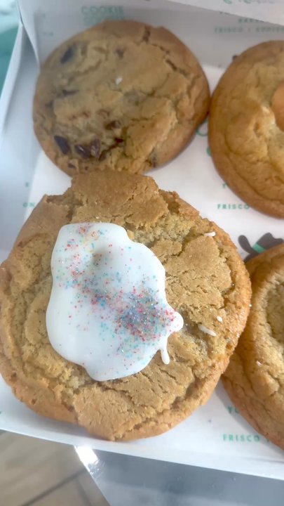 Cookie Society - Strawberry Toaster Treat, Banana Pudding, Chocolate Chip and Buttercake - Desserts Near Me - Mansfield, Texas