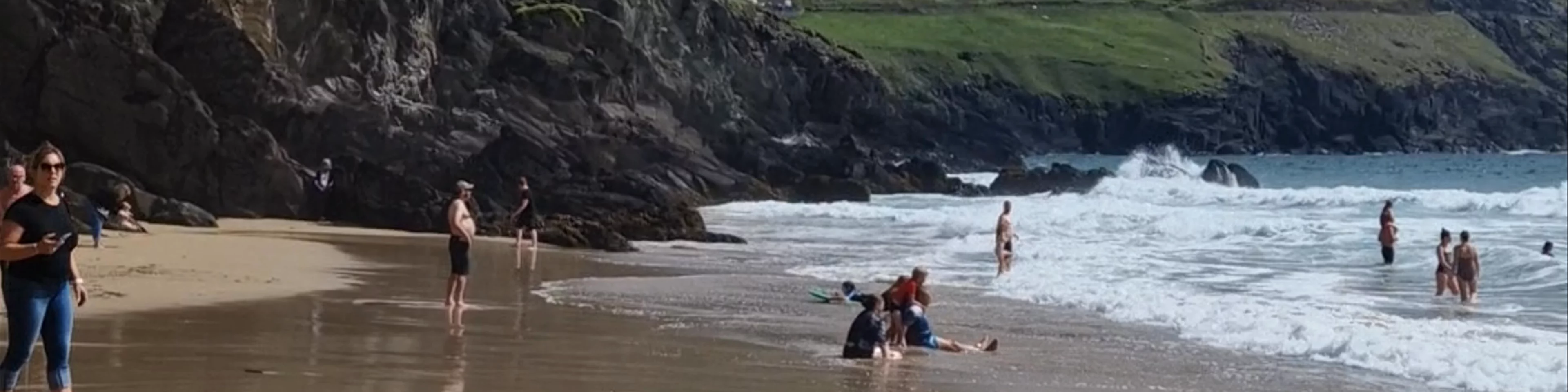 Coumeenoole Beach