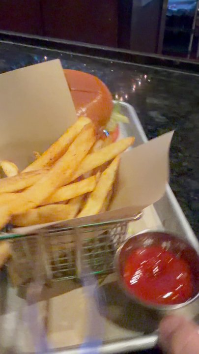 Bar Louie - Brookfield - My burger - Bars Near Me - Brookfield, Wisconsin