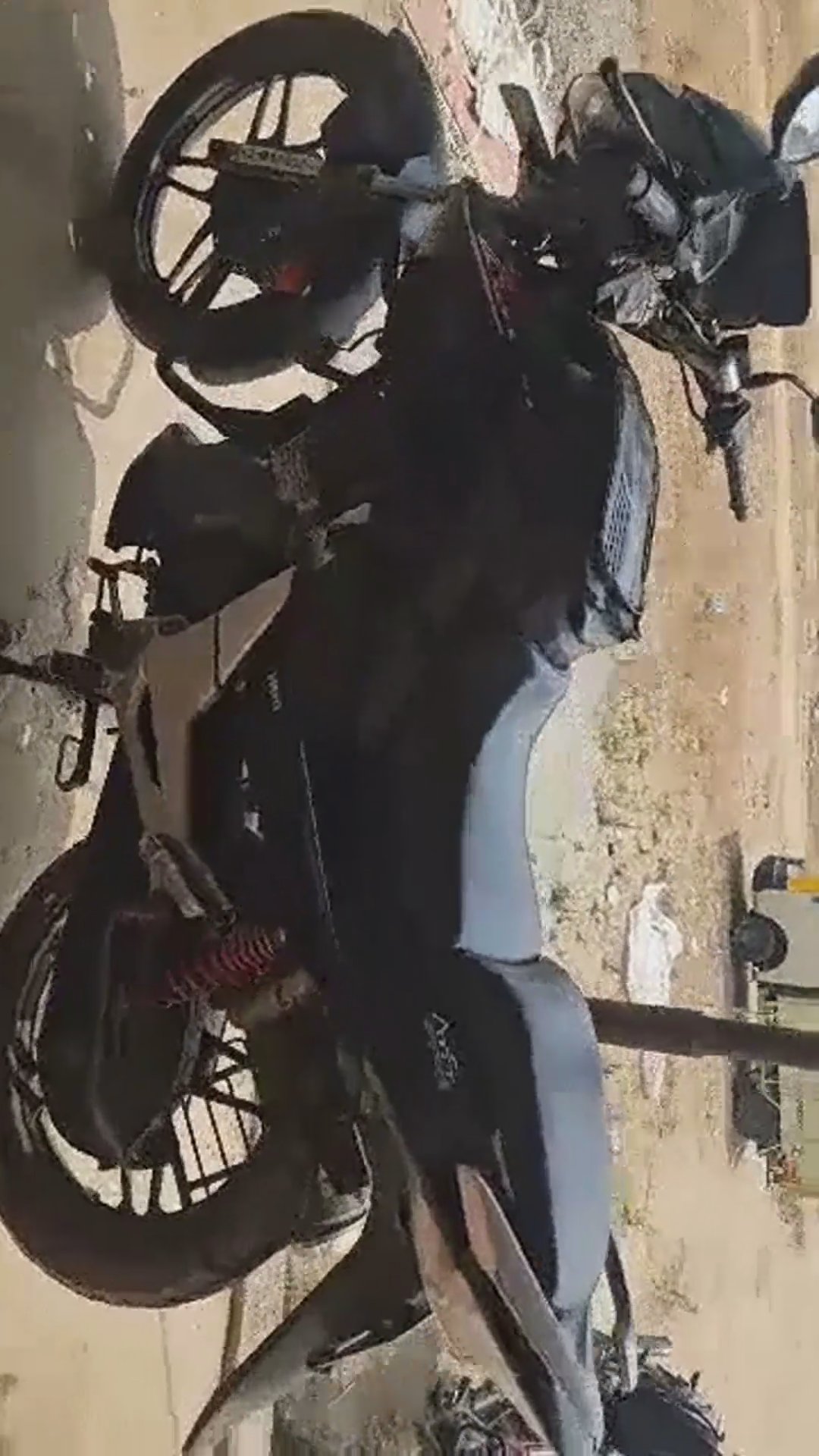 Walk-around video thumbnail