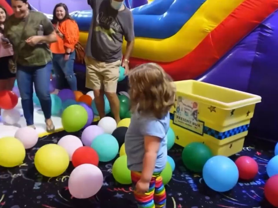 Pump it Up - Kids Activities Near Me - Webster, Texas