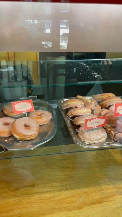 Top Pot Doughnuts - Bakeries Near Me - Seattle, Washington