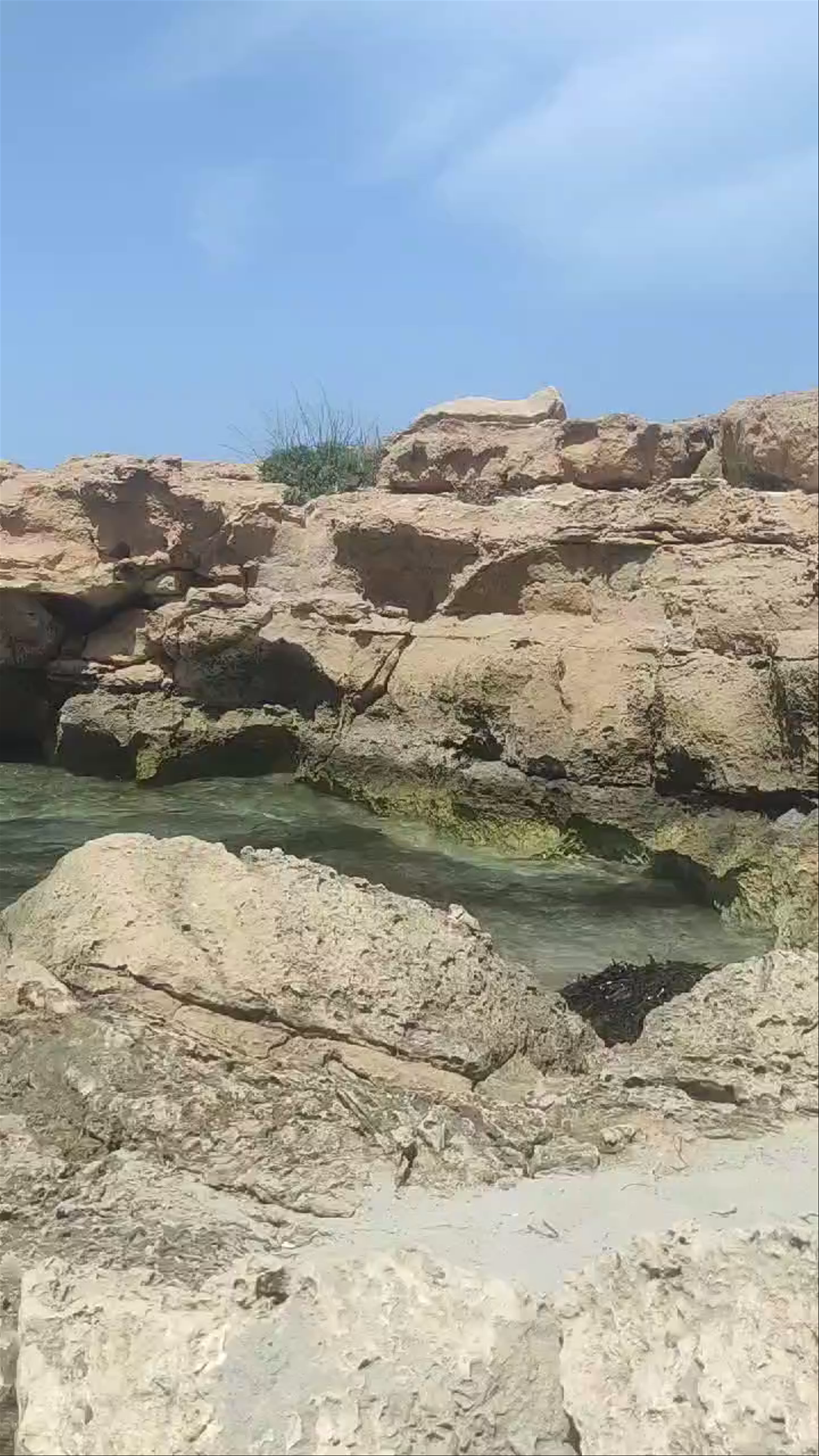 Platja de la Cala Capità: Hidden Rocky Cove and Crystal Waters in Spain