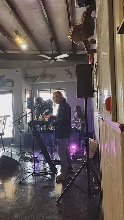 Lazy Lizard Grill - Trinity soul - Pubs Near Me - Cedar Crest, New Mexico