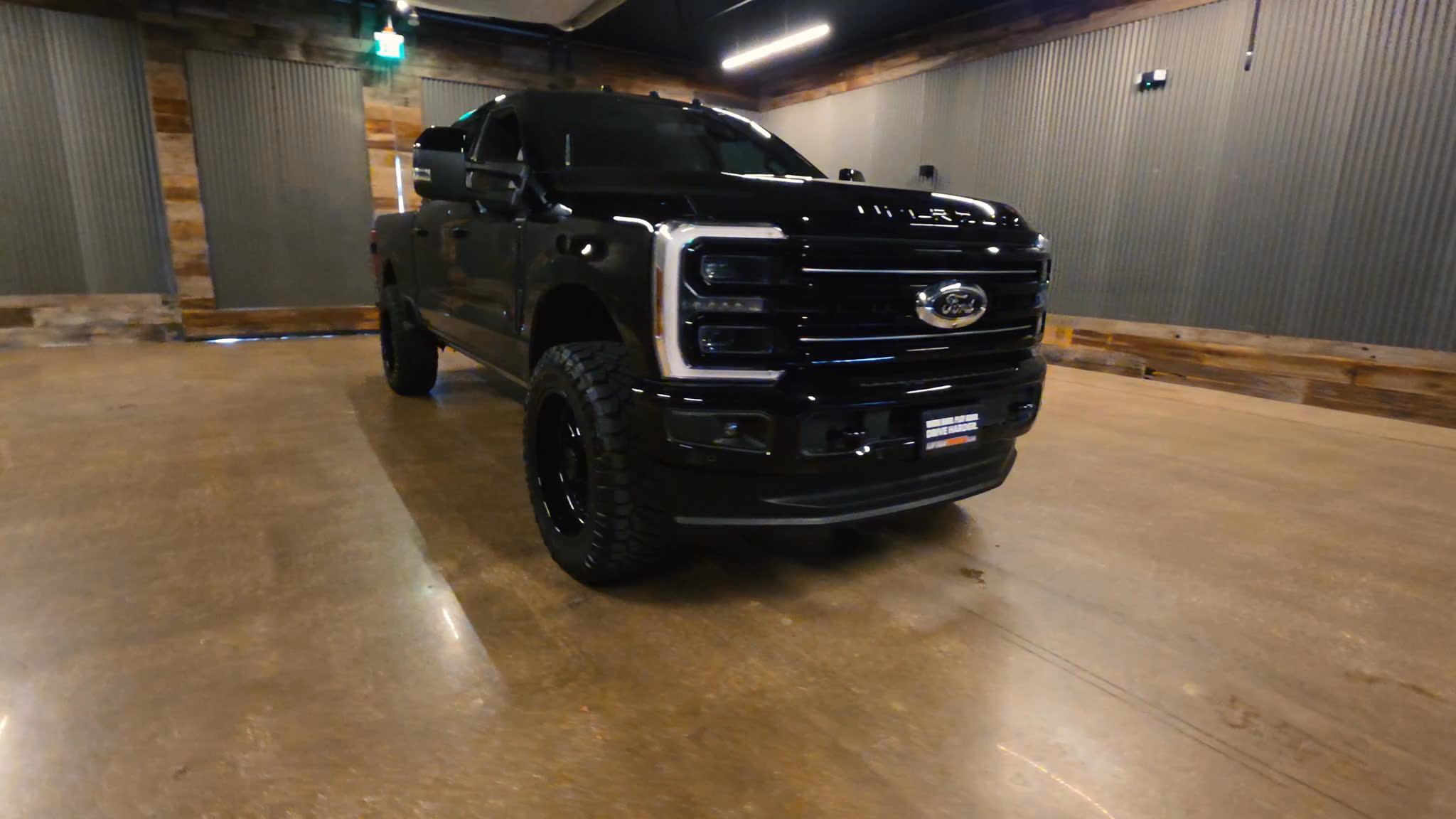 Lifted Trucks - #TX10632A - 2025 Ford F-250 Super Duty Platinum Crew Cab