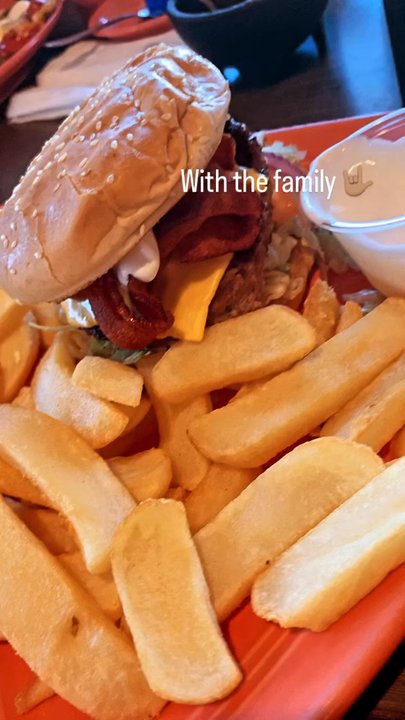 Burrito King - Stallion burger was delicious and costumer service was excellent, will come back soon. Wish they had more restaurants here in madera. - Mexican Near Me - Madera, California