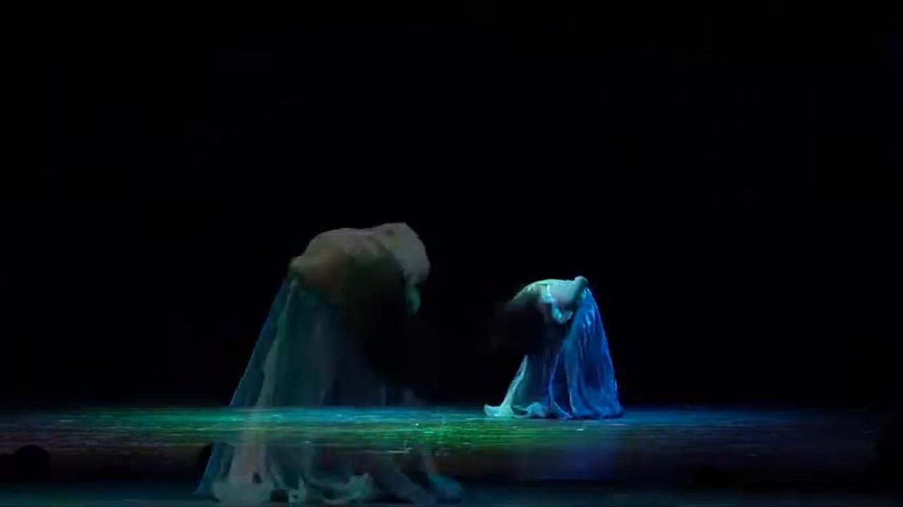 The Italian Dancer - Oriental Dancing - video