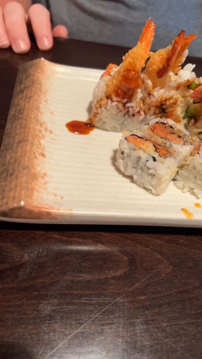 Ozu852 - Sushi Bars Near Me - Englewood, Ohio