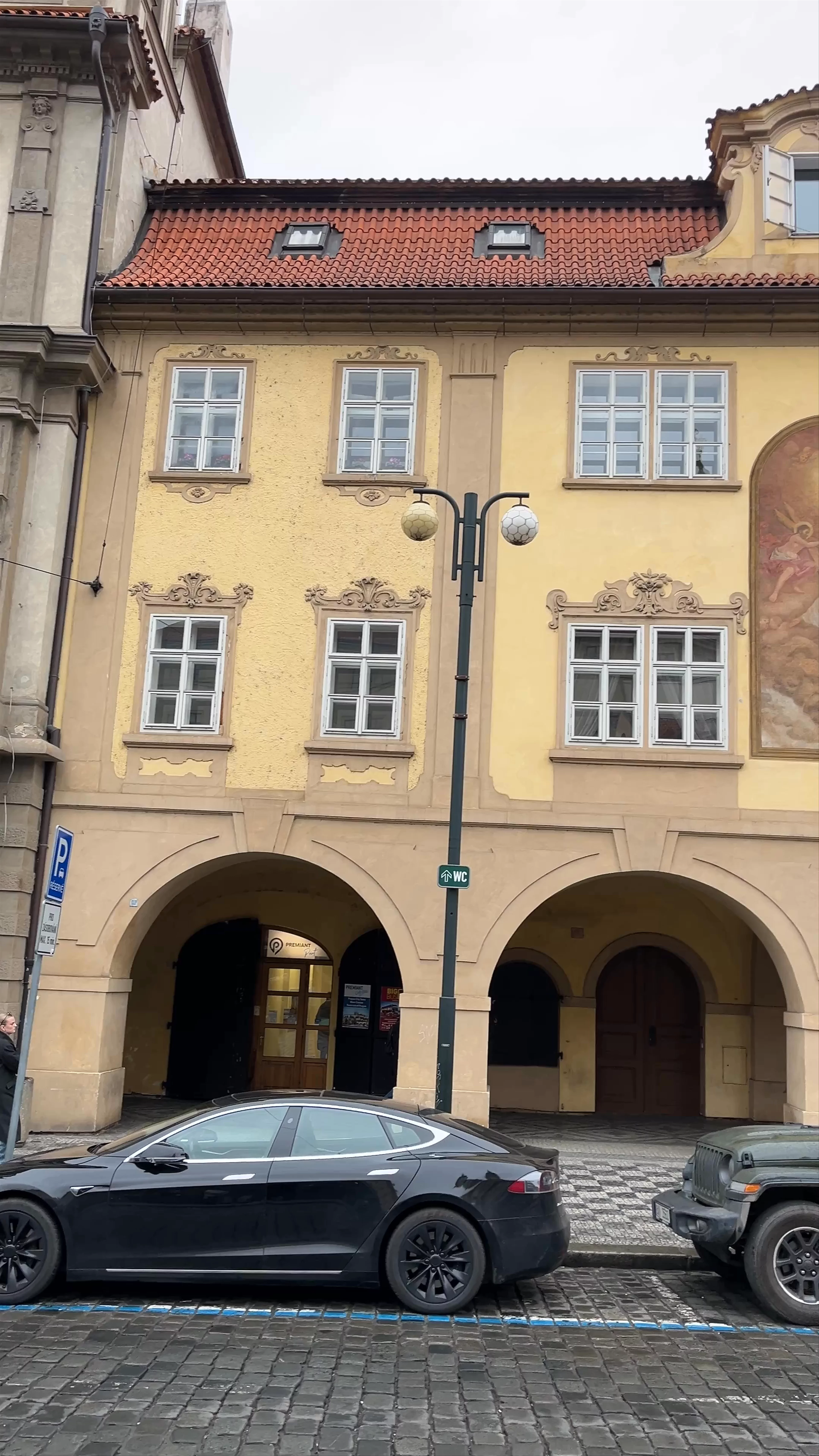 Malostranské náměstí