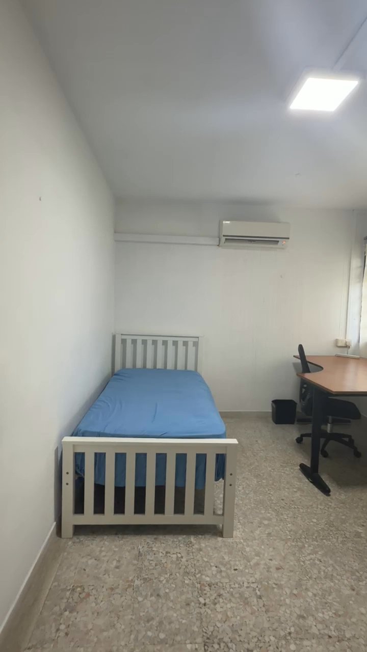 undefined of 150 sqft (room) HDB for Rent in 435 Clementi Avenue 3 - Project Photos 4
