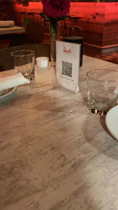 Semilla - Lovely decor of the inside - French Near Me - Miami Beach, Florida