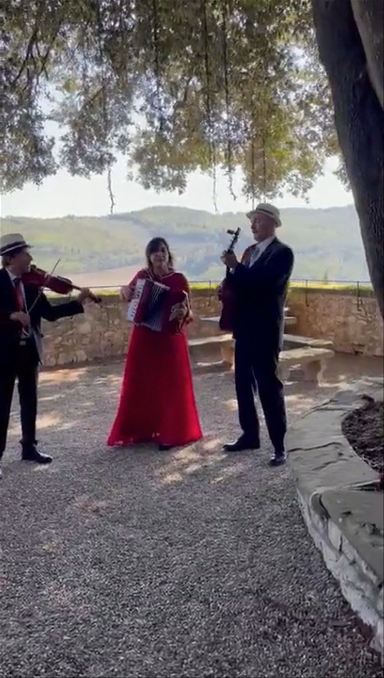 The Tuscany Folk Band - O Sole Mio - video