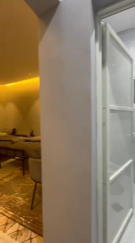 img-1