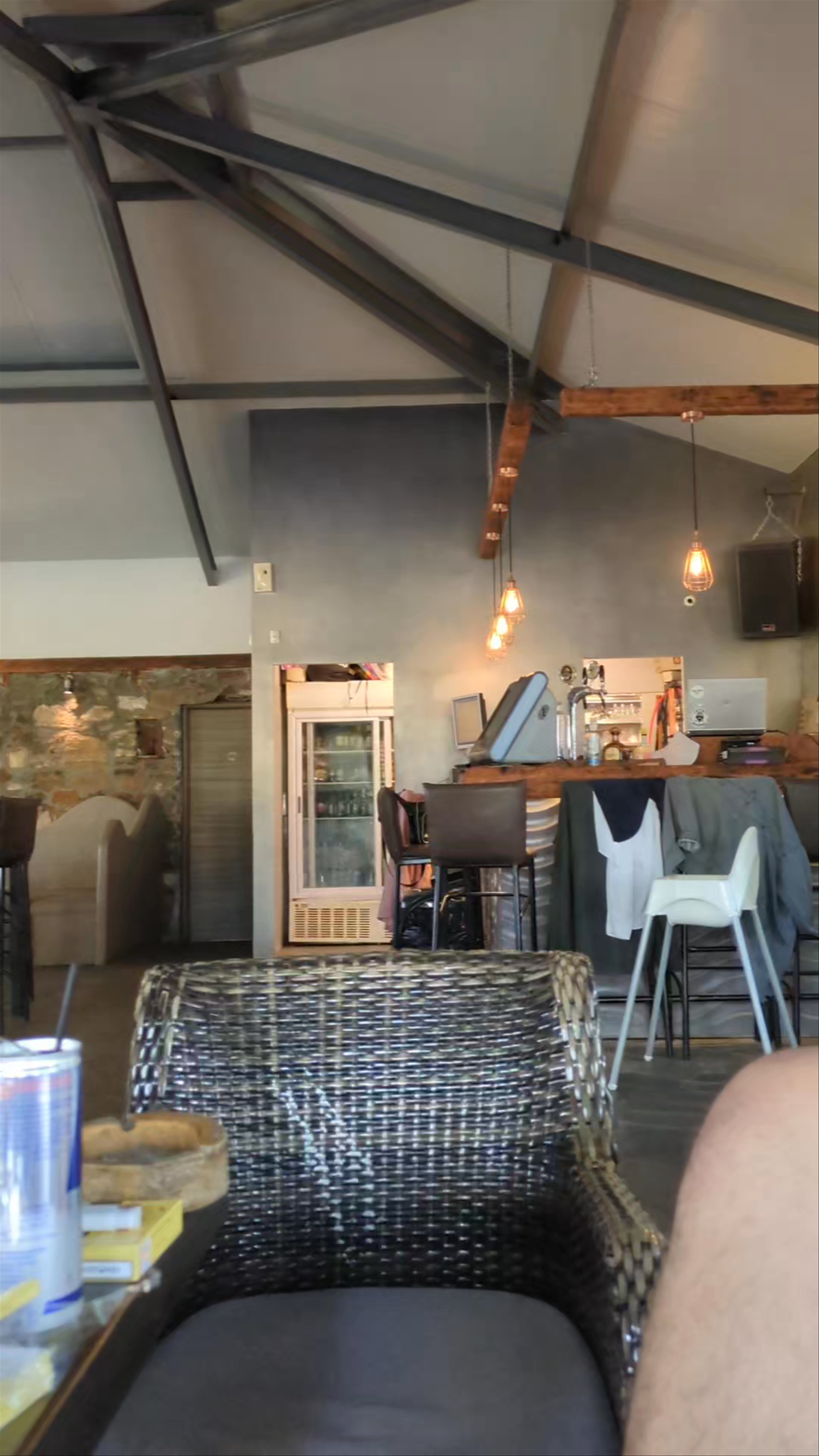 ΕΠΑΥΛΗ ΠΟΛΥΧΩΡΟΣ