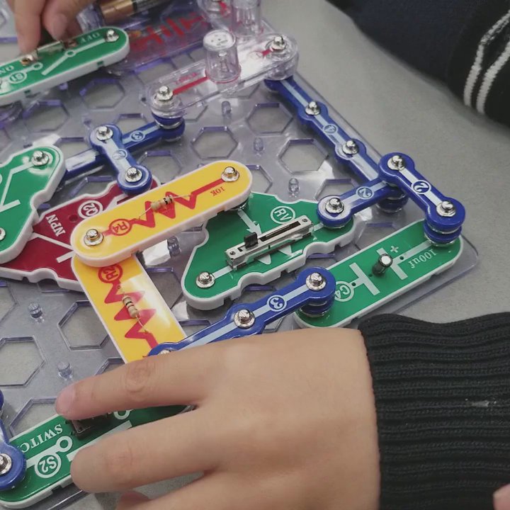 City Hall Public Library - Snap Circuits - Libraries Near Me - Toronto, Ontario