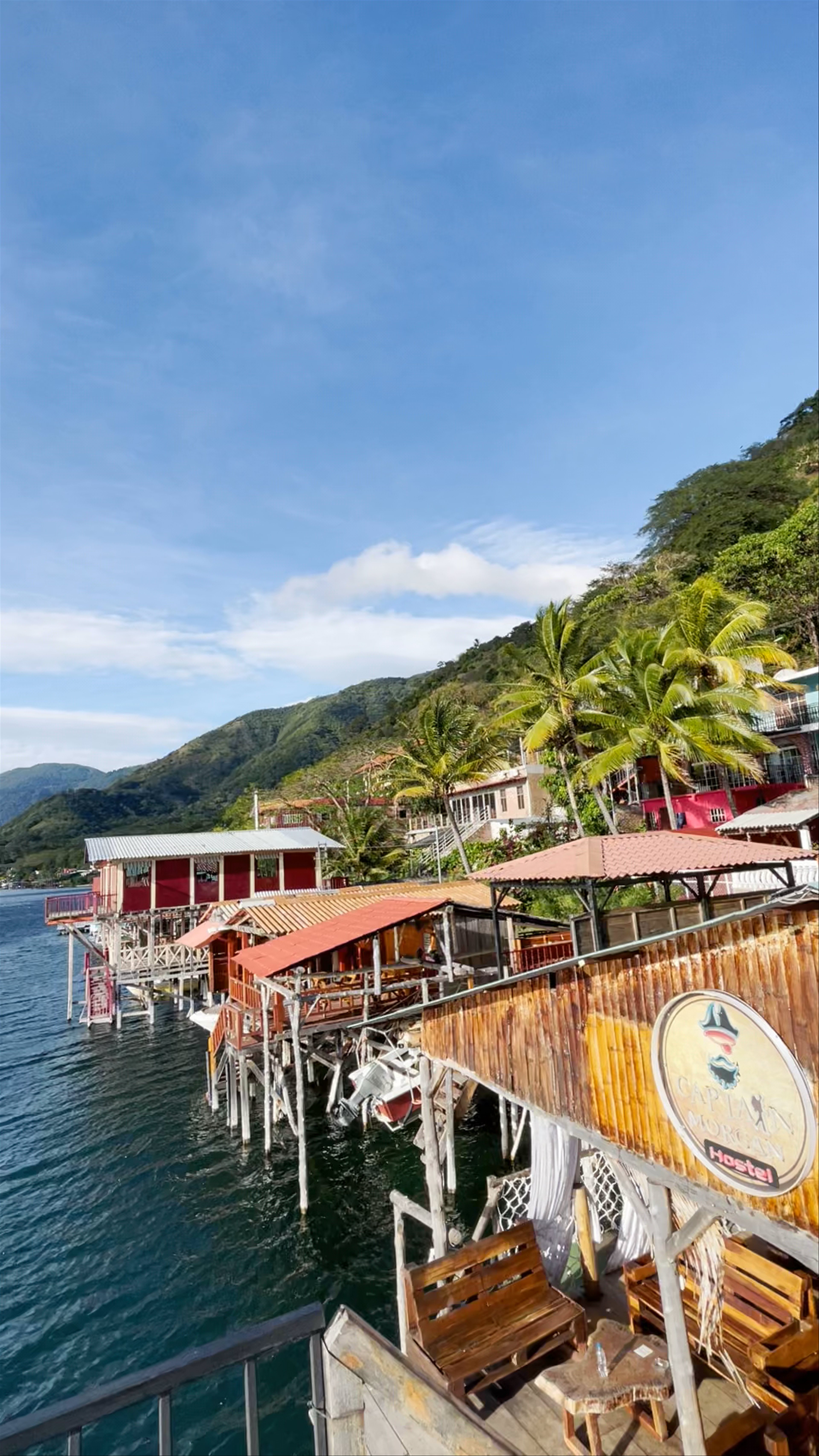 Captain Morgan Hostel: Lakeside Relaxation in Santa Ana, El Salvador