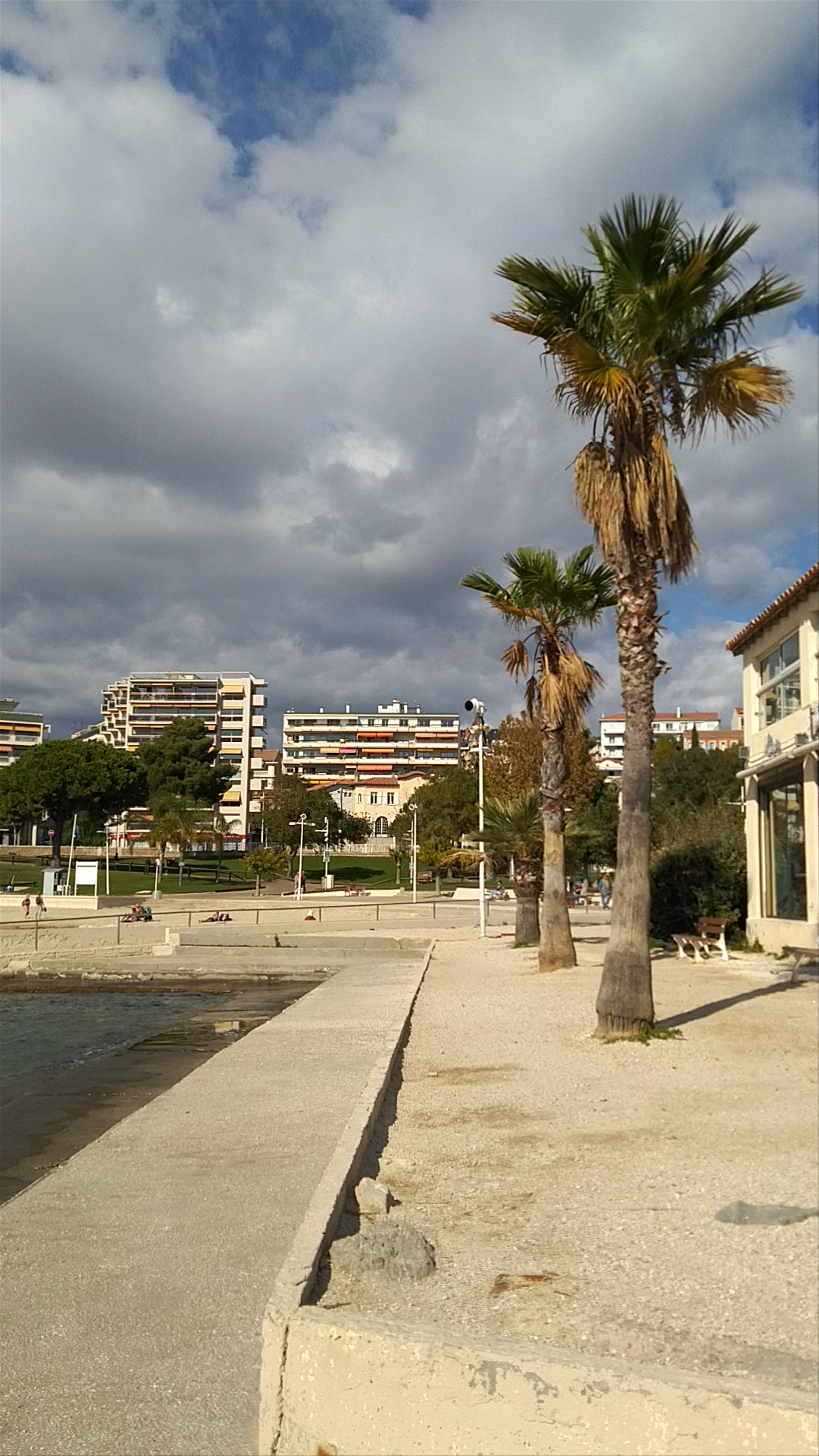 Plages du Mourillon: Serene Coastal Escape in Toulon, France