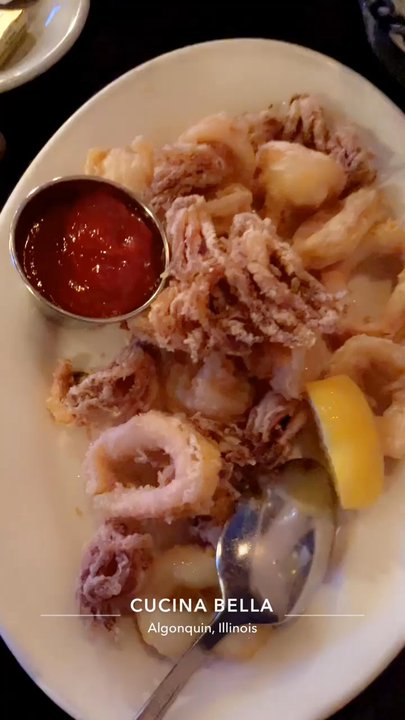 Cucina Bella - Delicious appetizers calamari and goat cheese marinara with garlic bread - Italian Near Me - Algonquin, Illinois