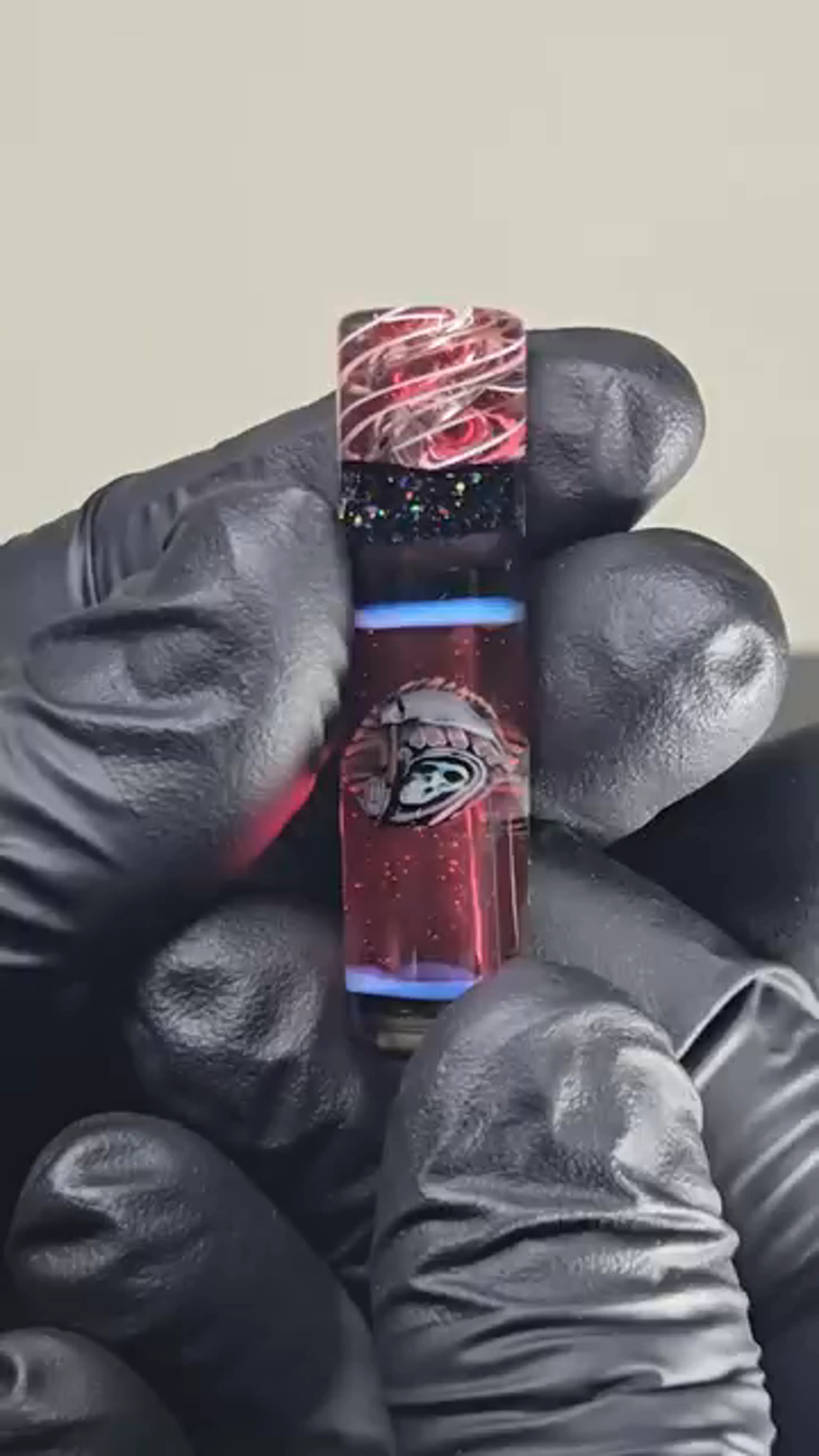 Preview pic of Santa Muerte Glass Tip