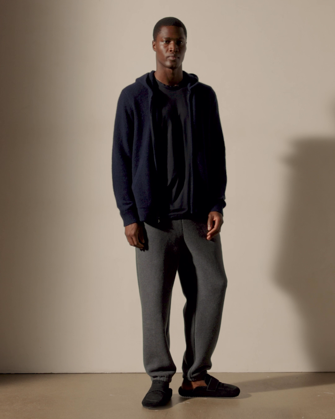 Lightweight Textured Cashmere Knit Zip Up Hoodie - Deep Navy